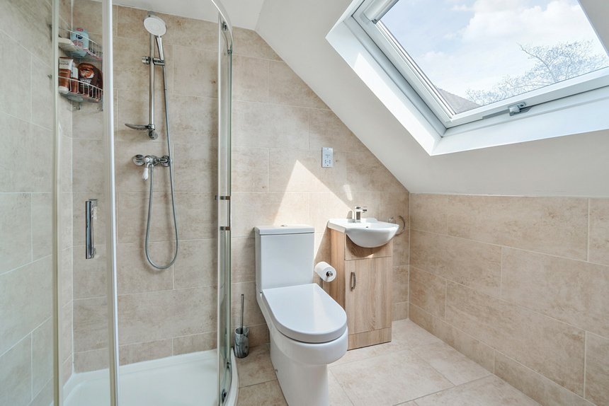 for sale burford close london 20458 - Gibbs Gillespie