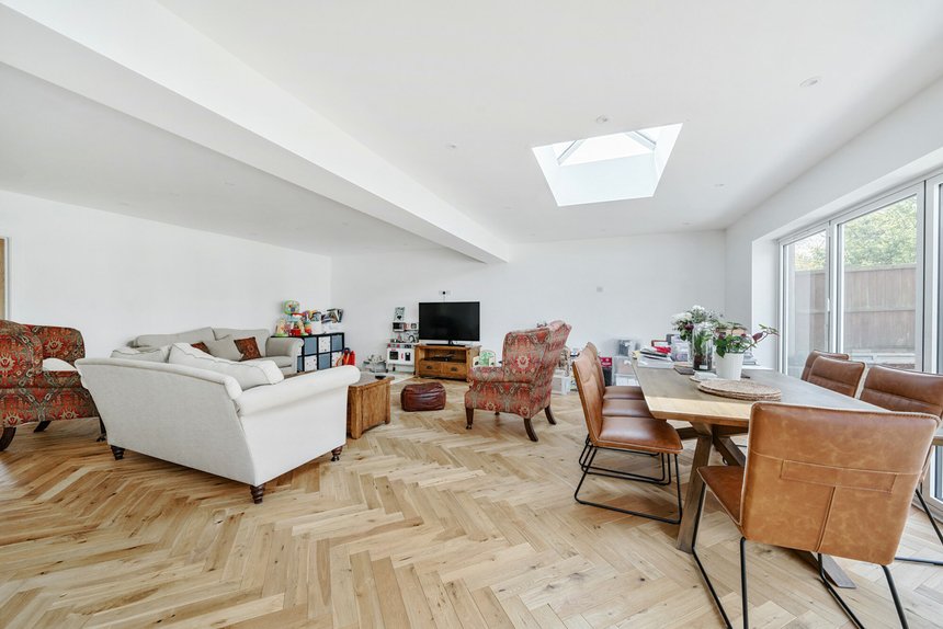 for sale burford close london 20458 - Gibbs Gillespie