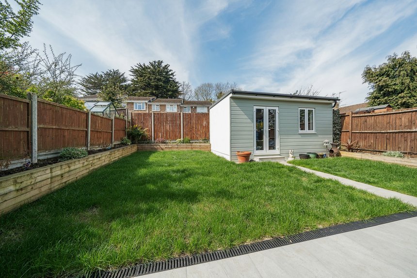 for sale burford close london 20458 - Gibbs Gillespie