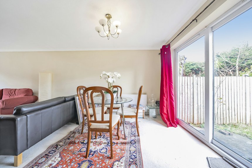 for sale wayborne grove london 20505 - Gibbs Gillespie