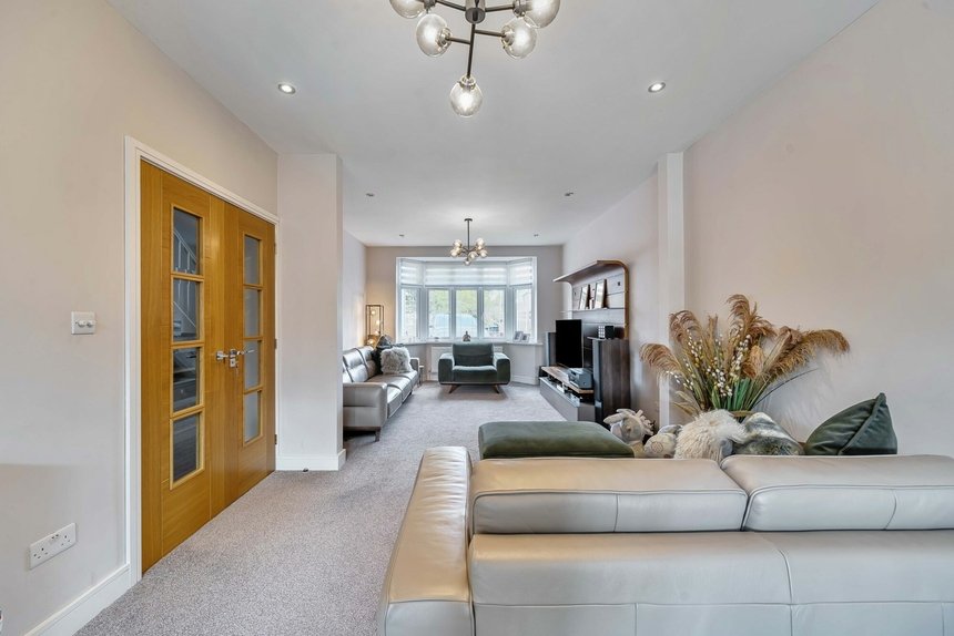 under offer swakeleys drive london 20678 - Gibbs Gillespie