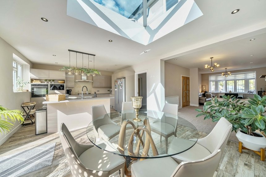 under offer swakeleys drive london 20678 - Gibbs Gillespie