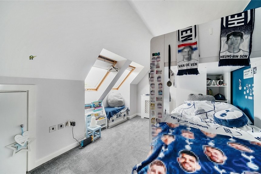 sold dairy farm lane london 21075 - Gibbs Gillespie