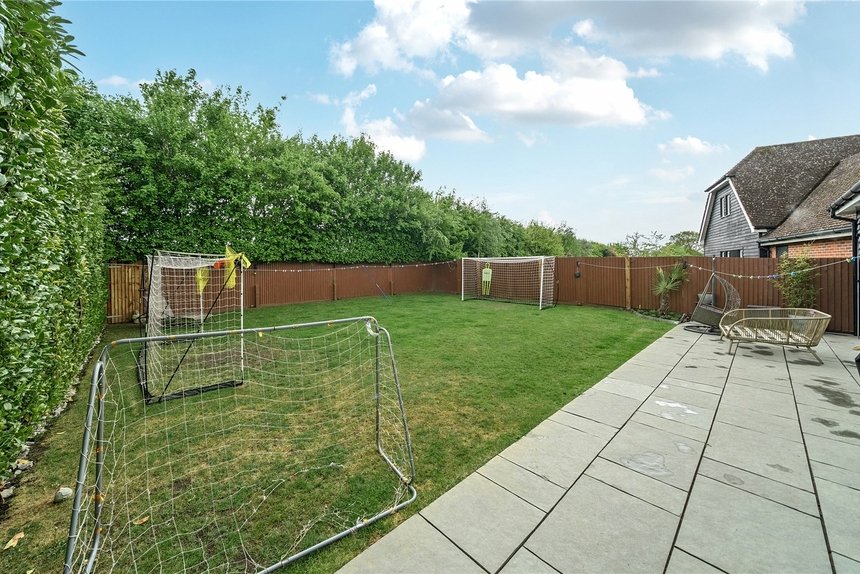 sold dairy farm lane london 21075 - Gibbs Gillespie