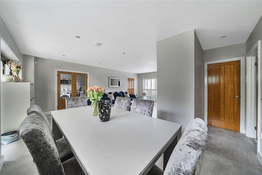 sold dairy farm lane london 21075 - Gibbs Gillespie