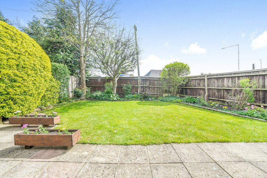for sale harwell close london 21076 - Gibbs Gillespie