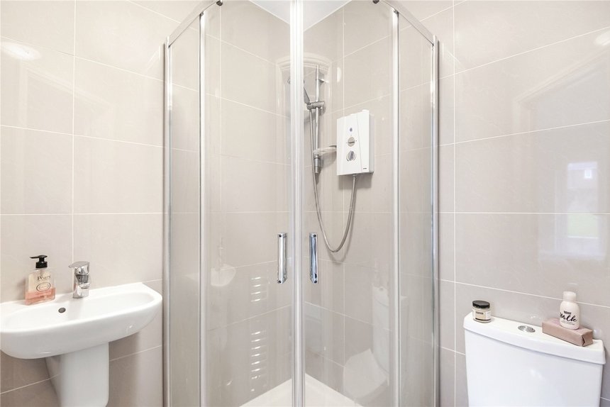 under offer kingsend london 21435 - Gibbs Gillespie