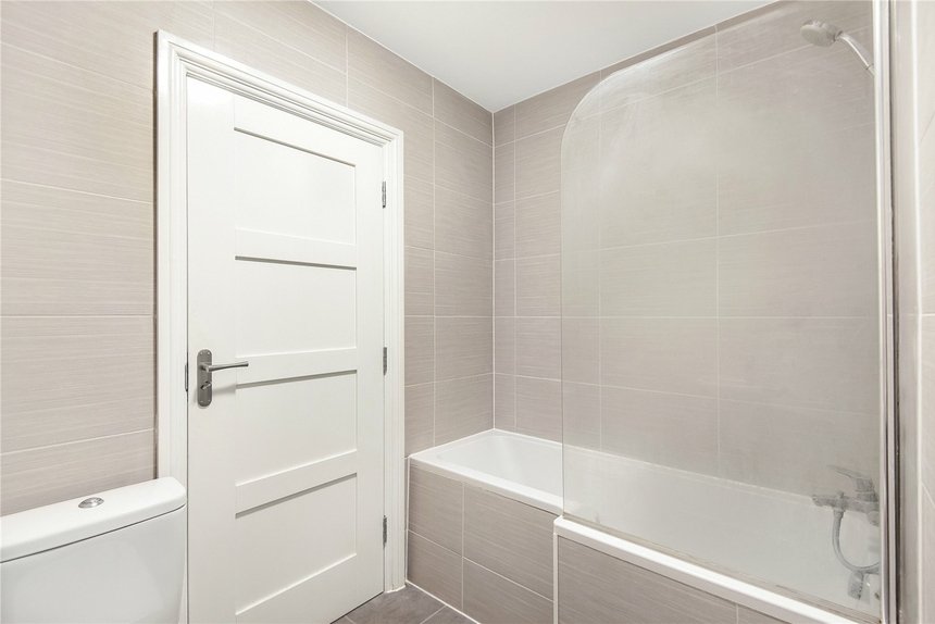 under offer kingsend london 21435 - Gibbs Gillespie