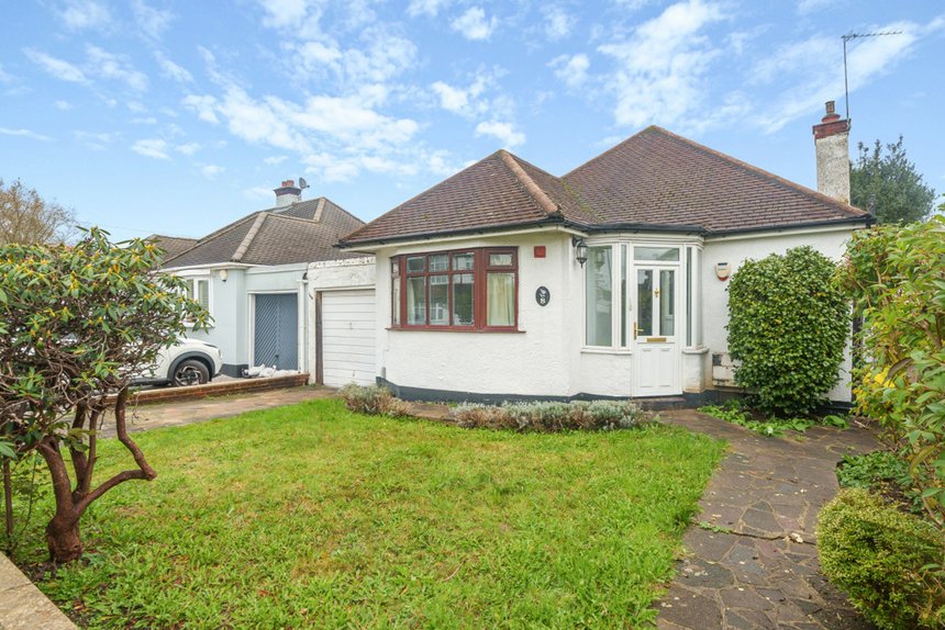 under offer brook drive london 21772 - Gibbs Gillespie