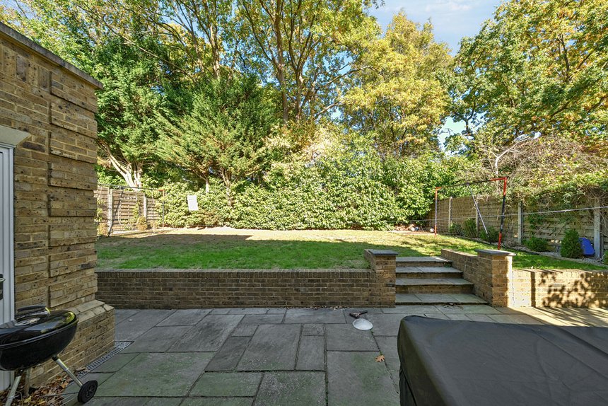 for sale fulmer drive london 21946 - Gibbs Gillespie