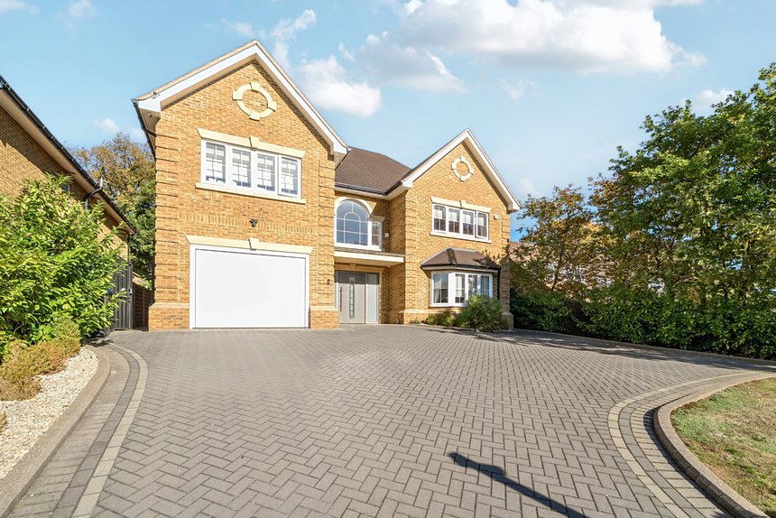 for sale fulmer drive london 21946 - Gibbs Gillespie