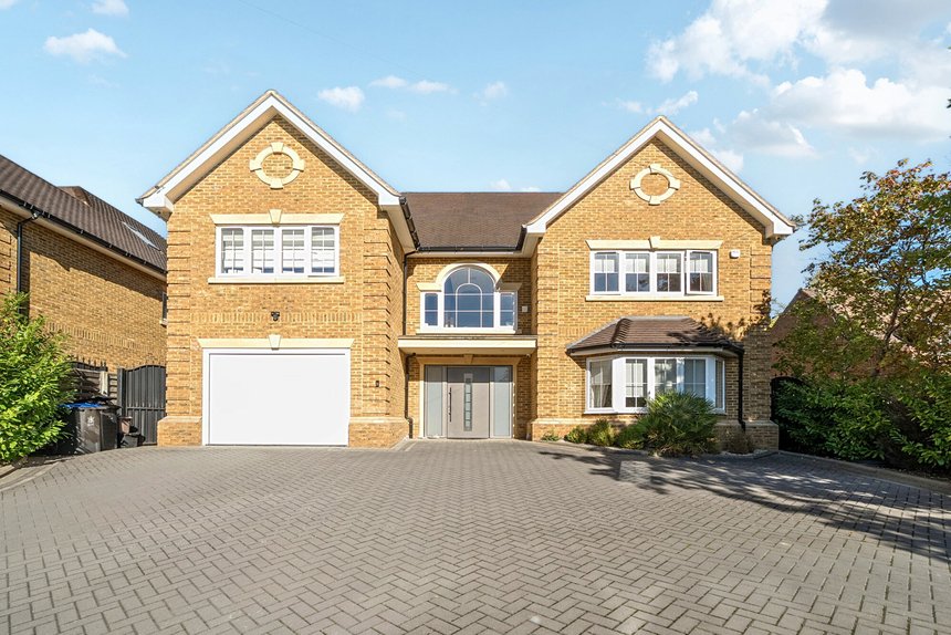 for sale fulmer drive london 21946 - Gibbs Gillespie