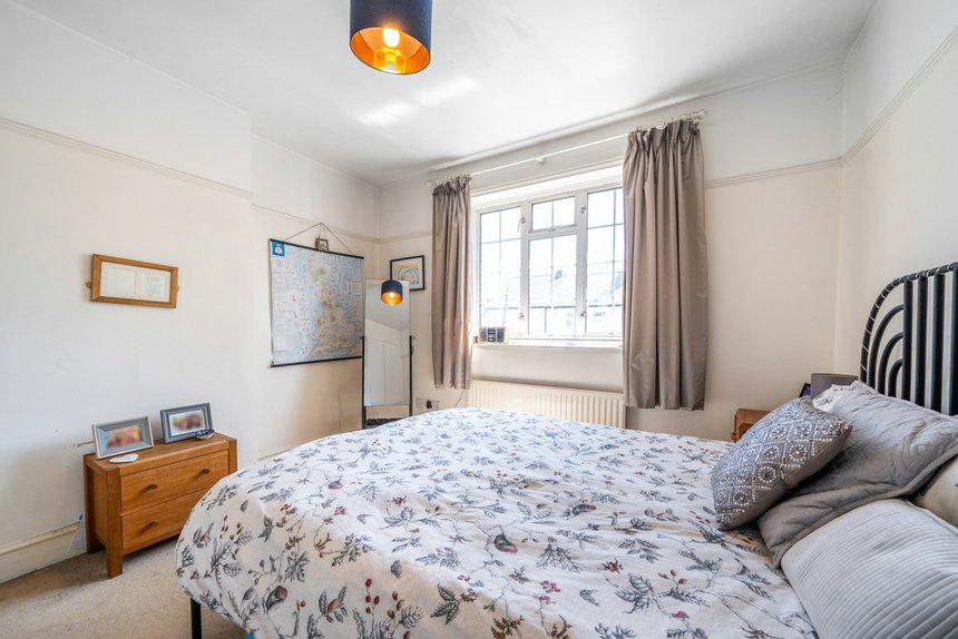 for sale hilliard road london 22176 - Gibbs Gillespie