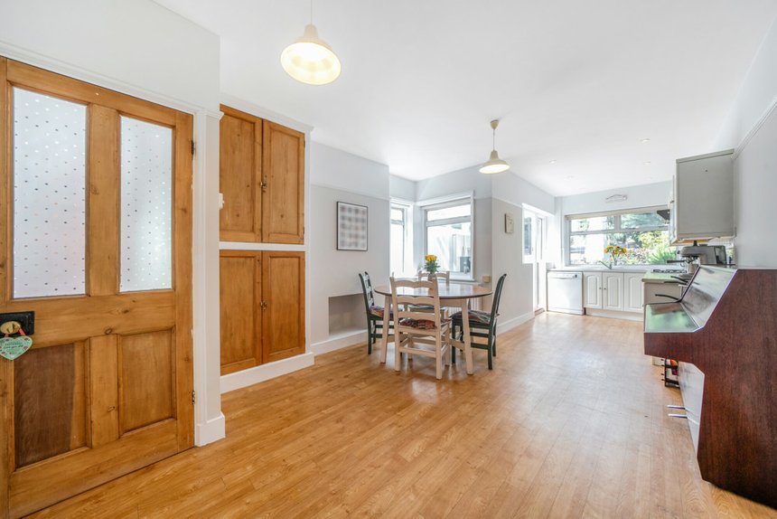 for sale hilliard road london 22176 - Gibbs Gillespie