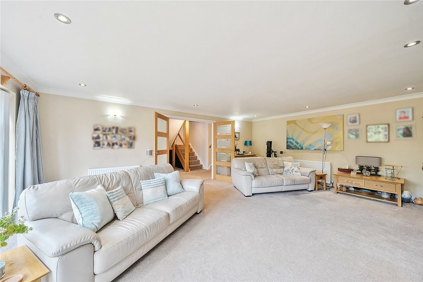 sold greenfield avenue london 22317 - Gibbs Gillespie