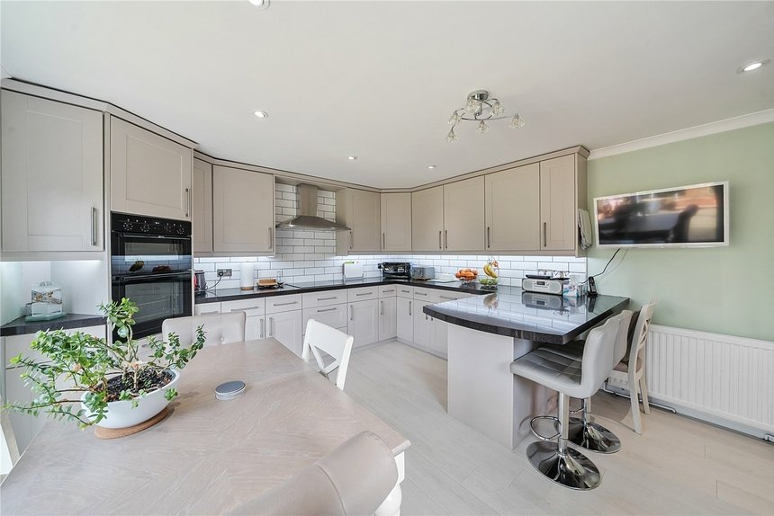 sold greenfield avenue london 22317 - Gibbs Gillespie