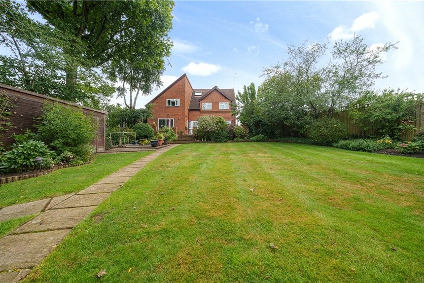 sold greenfield avenue london 22317 - Gibbs Gillespie