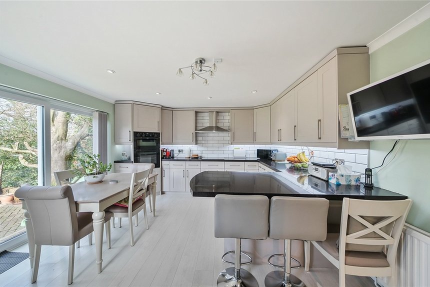 sold greenfield avenue london 22317 - Gibbs Gillespie