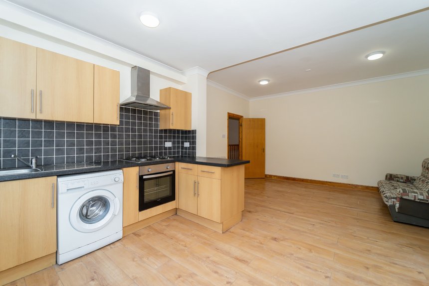 let agreed  london 22490 - Gibbs Gillespie