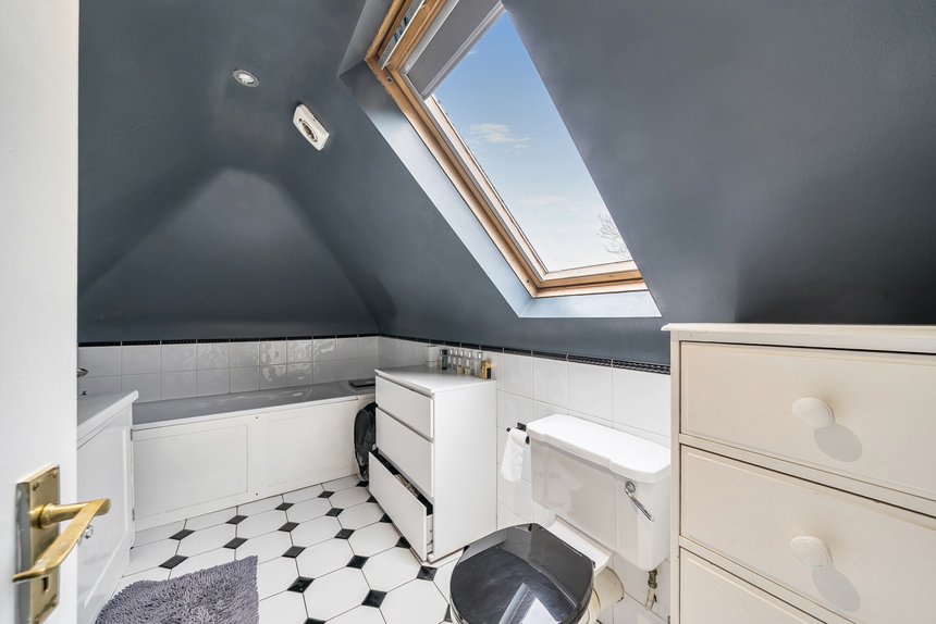 for sale eastcote road london 22522 - Gibbs Gillespie
