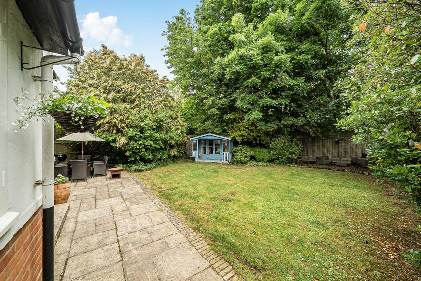 for sale eastcote road london 22522 - Gibbs Gillespie