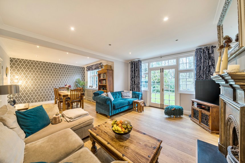 for sale eastcote road london 22522 - Gibbs Gillespie