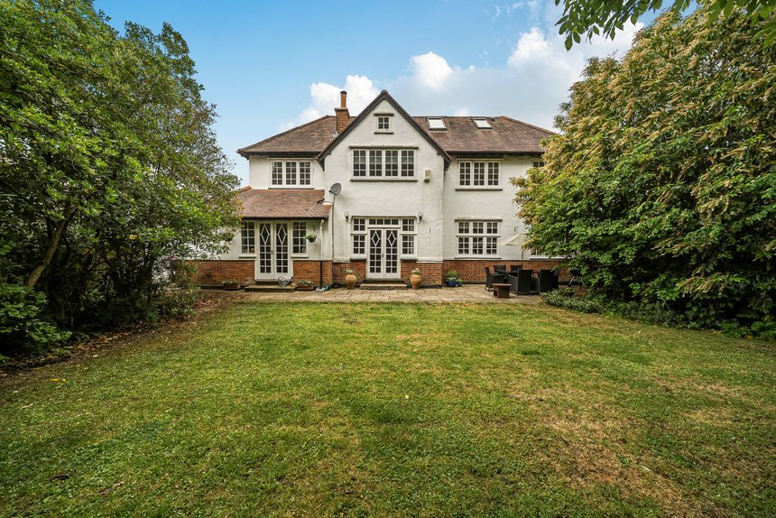 for sale eastcote road london 22522 - Gibbs Gillespie