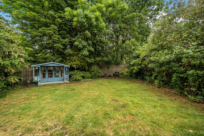 for sale eastcote road london 22522 - Gibbs Gillespie