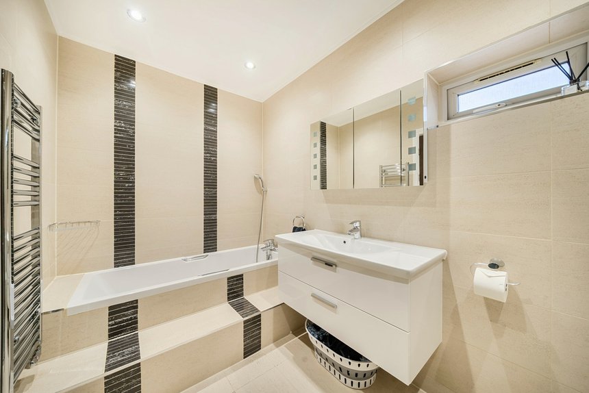 under offer anselm road london 22557 - Gibbs Gillespie