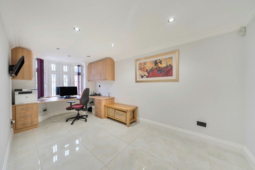 under offer anselm road london 22557 - Gibbs Gillespie