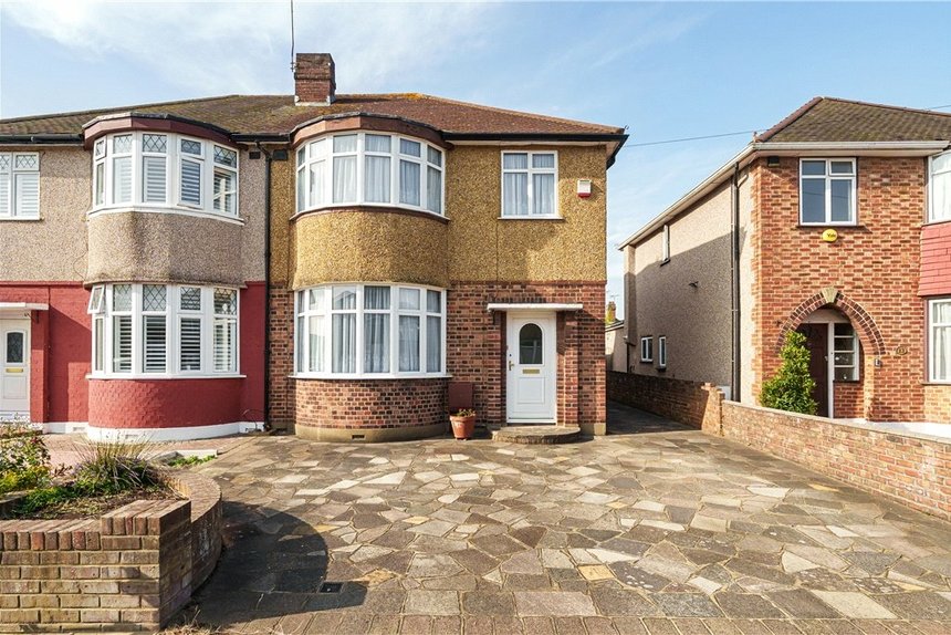 sold angus drive london 22587 - Gibbs Gillespie