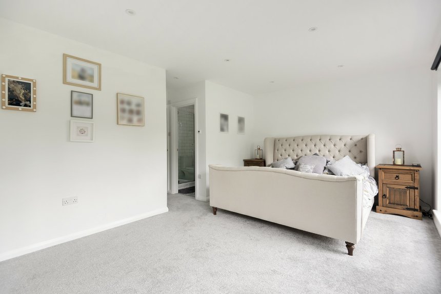 4 bedroom House for sale in Thames Drive, Ruislip, HA4 Gibbs Gillespie