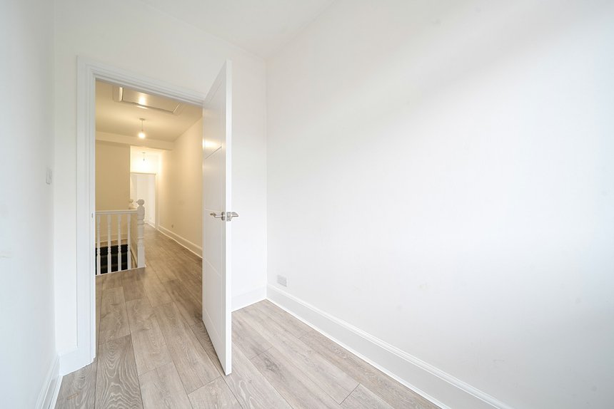 for sale butler road london 22671 - Gibbs Gillespie