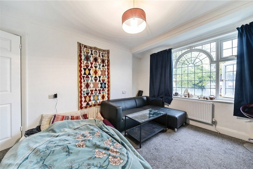 for sale bridle road london 22888 - Gibbs Gillespie