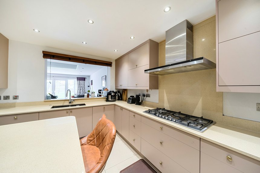 for sale moat drive london 23228 - Gibbs Gillespie