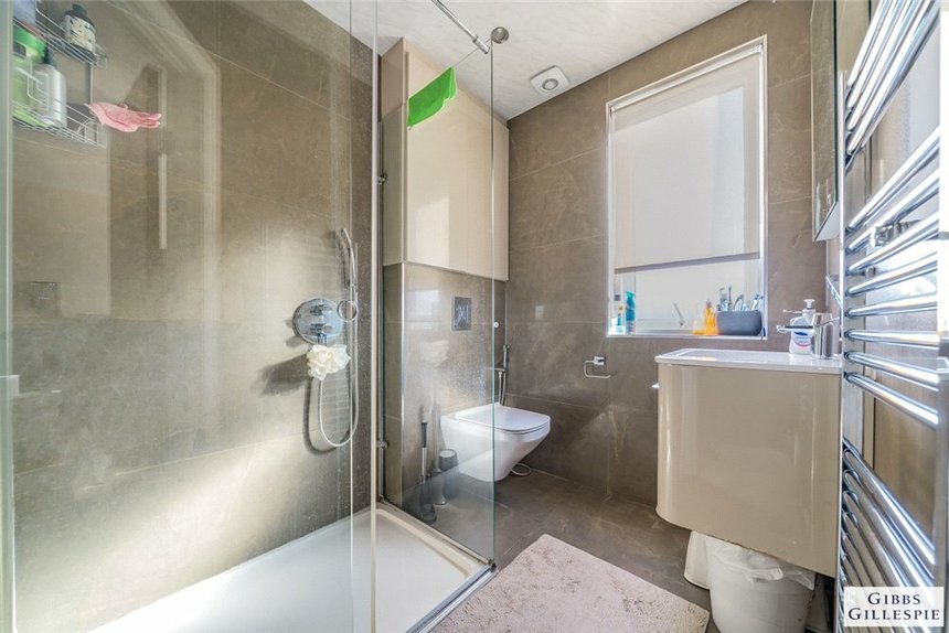 for sale moat drive london 23228 - Gibbs Gillespie