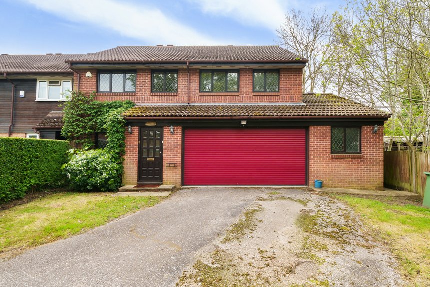 sold greystoke drive london 23249 - Gibbs Gillespie