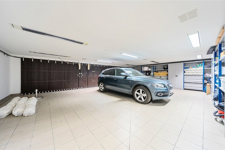 for sale the common london 23566 - Gibbs Gillespie