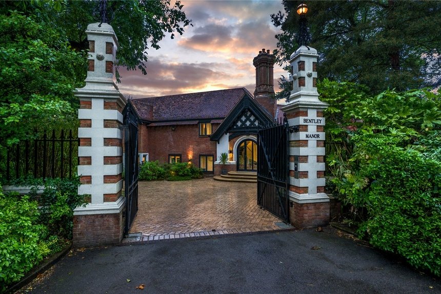 for sale the common london 23566 - Gibbs Gillespie