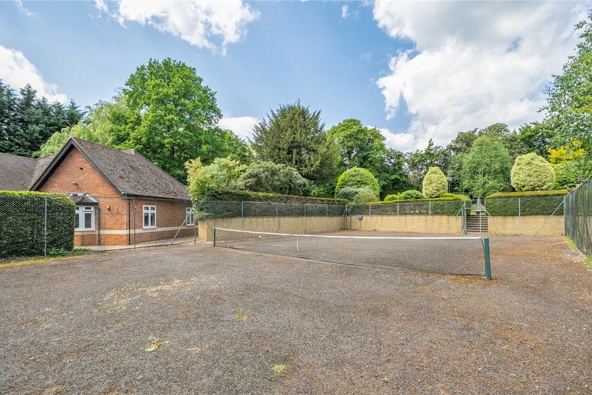 for sale the common london 23566 - Gibbs Gillespie