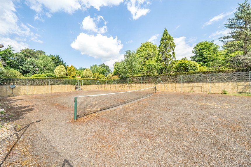 for sale the common london 23566 - Gibbs Gillespie