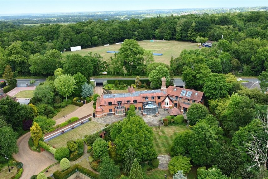 for sale the common london 23566 - Gibbs Gillespie