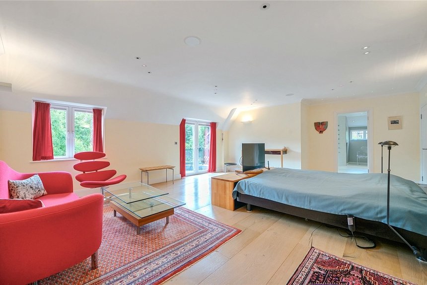 for sale the common london 23566 - Gibbs Gillespie