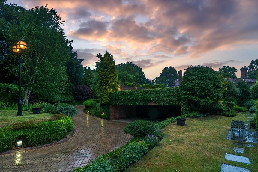 for sale the common london 23566 - Gibbs Gillespie