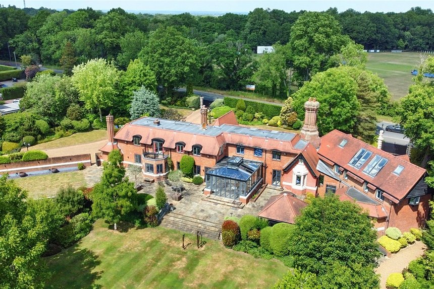 for sale the common london 23566 - Gibbs Gillespie