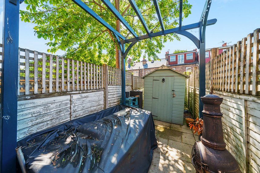 under offer little ealing lane london 23616 - Gibbs Gillespie