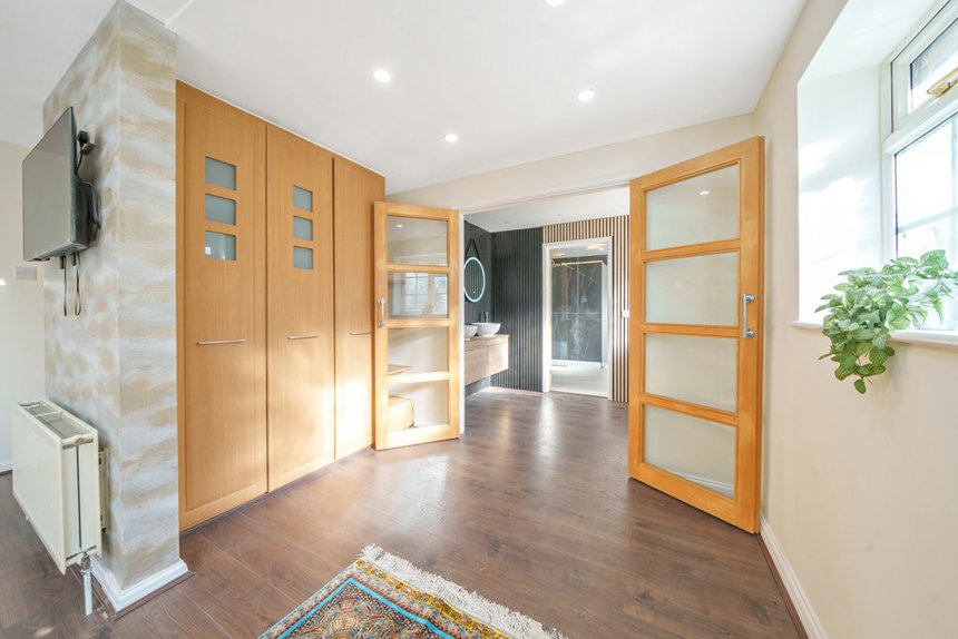 for sale wieland road london 23714 - Gibbs Gillespie