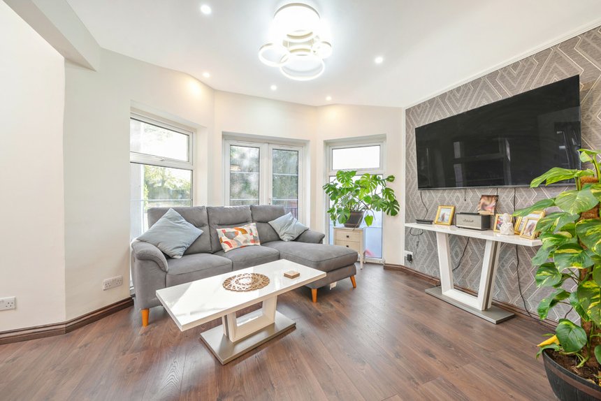 for sale wieland road london 23714 - Gibbs Gillespie