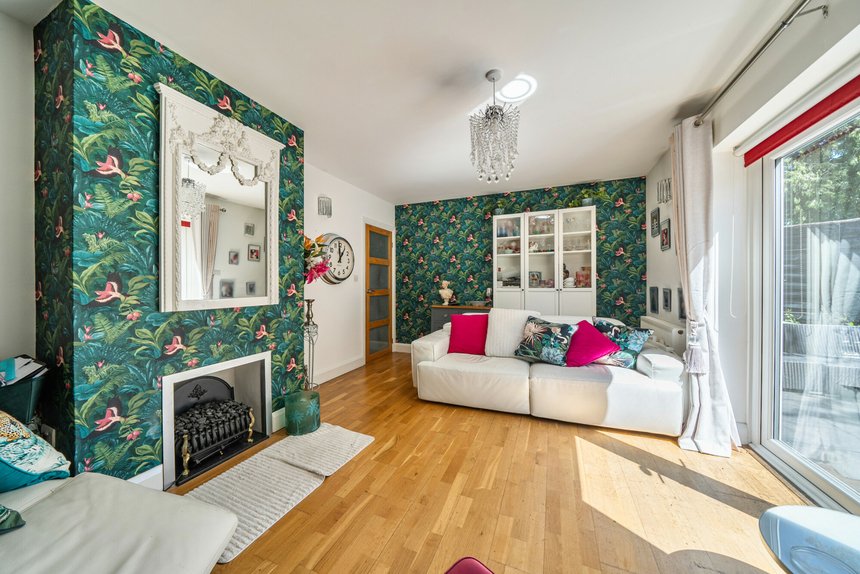 for sale lynhurst crescent london 2373 - Gibbs Gillespie