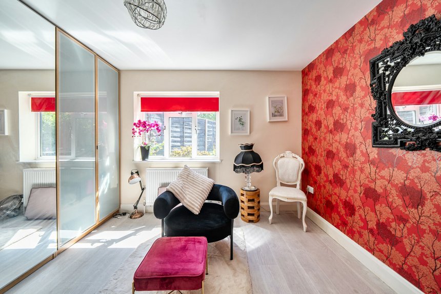 for sale lynhurst crescent london 2373 - Gibbs Gillespie